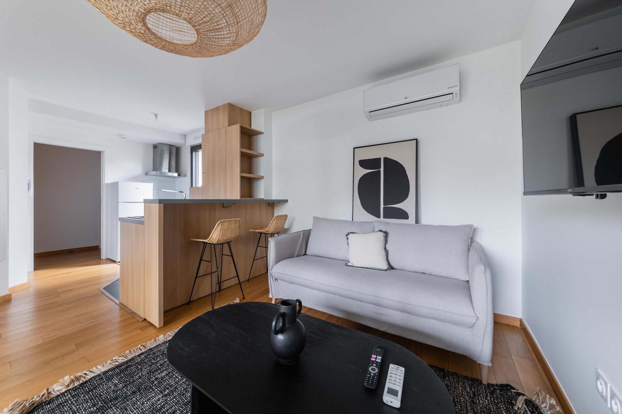 Appartement Lumineux Avec Terrasse Courbevoie - 4P - Flat-Guest Luaran gambar