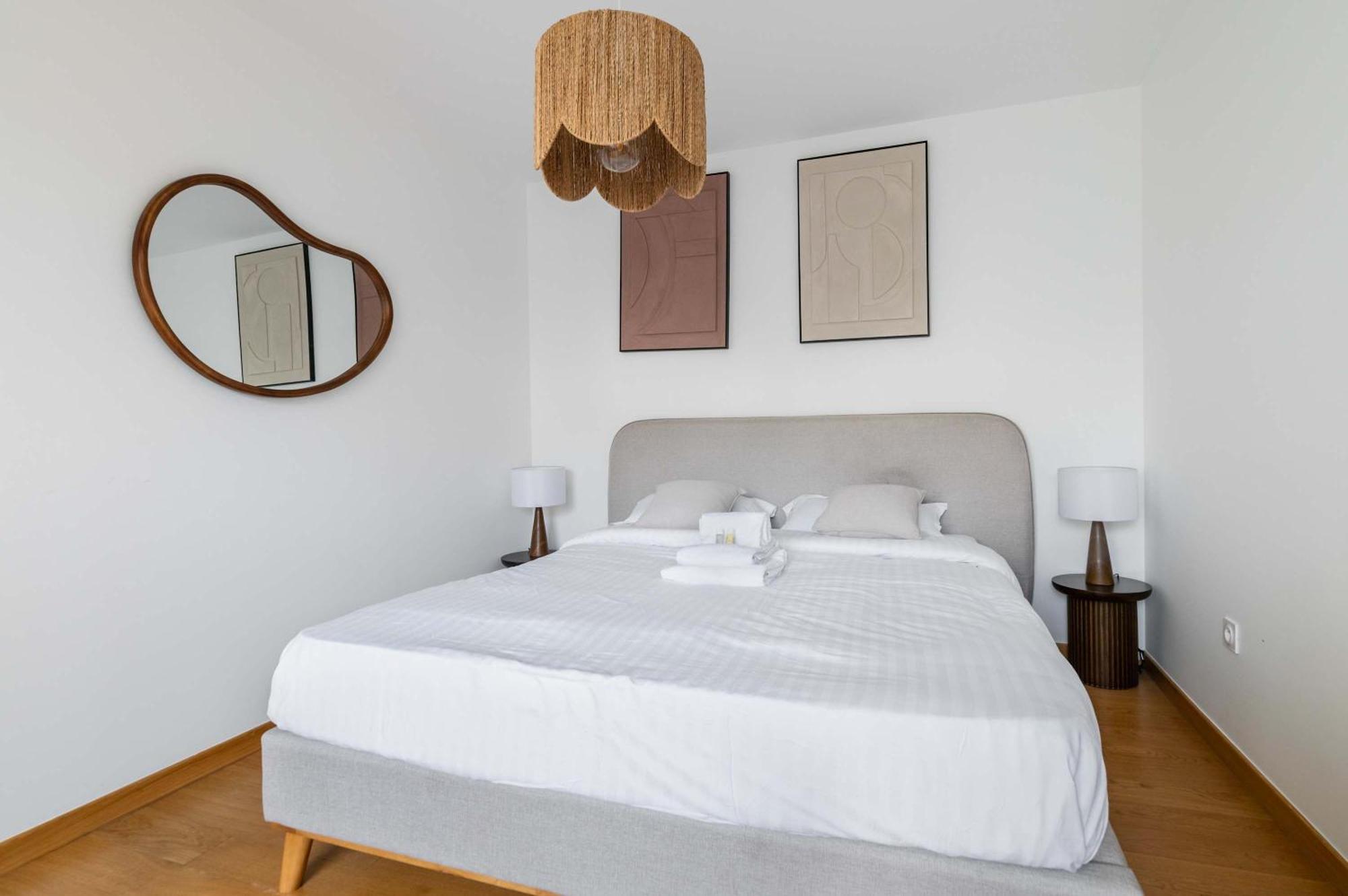 Appartement Lumineux Avec Terrasse Courbevoie - 4P - Flat-Guest Luaran gambar